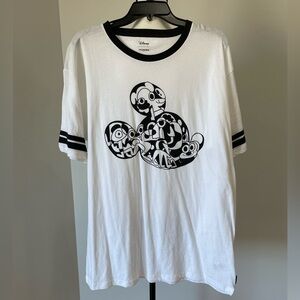 Disney Jon Bugerman design tee shirt in a extra large NWT